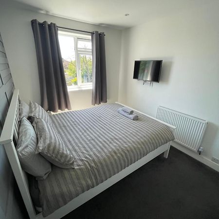 Va Home Stay - Close To Luton Airport, M1 & A505 Exterior foto
